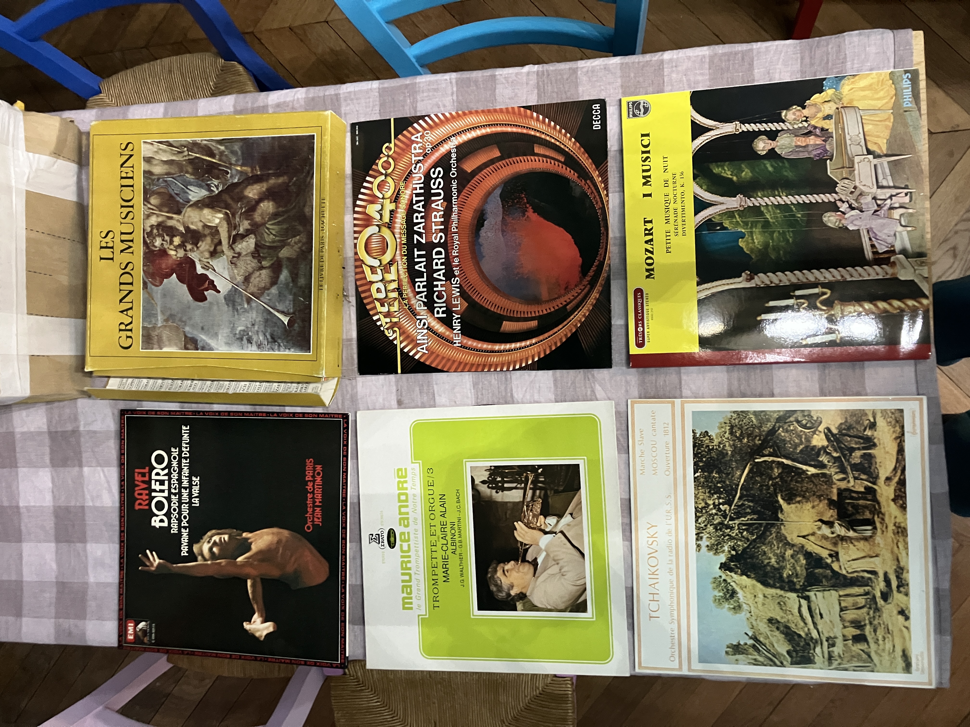 Vinyls AG dans Carton (1)